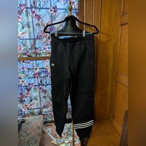 Adidas Loose Fit, High Rise Black Joggers